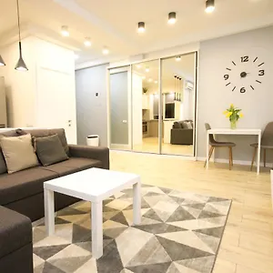 - Ocean Plaza Area Apartment Kyiv