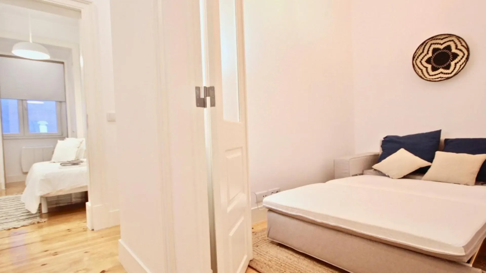 Apartment Akicity Anjos Golden Lisbon Portugal