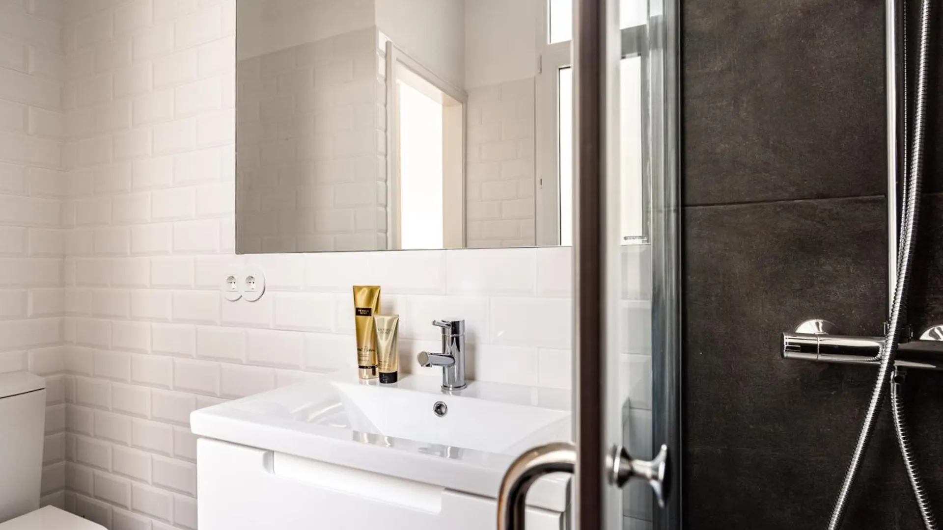 Apartment Akicity Anjos Golden Lisbon